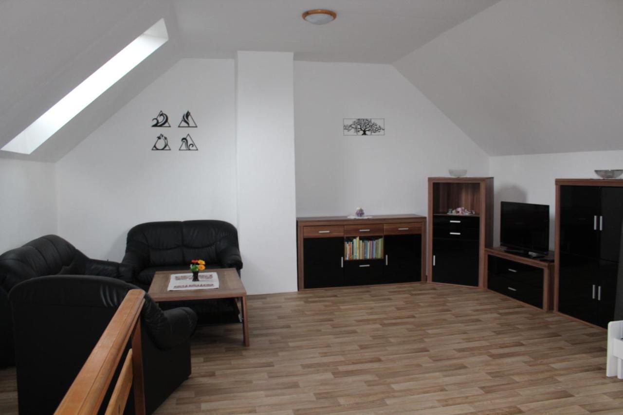 Apartman Rapotin, Jesenicka 296, 3Km Od Termalniho Parku Velke Losiny 외부 사진