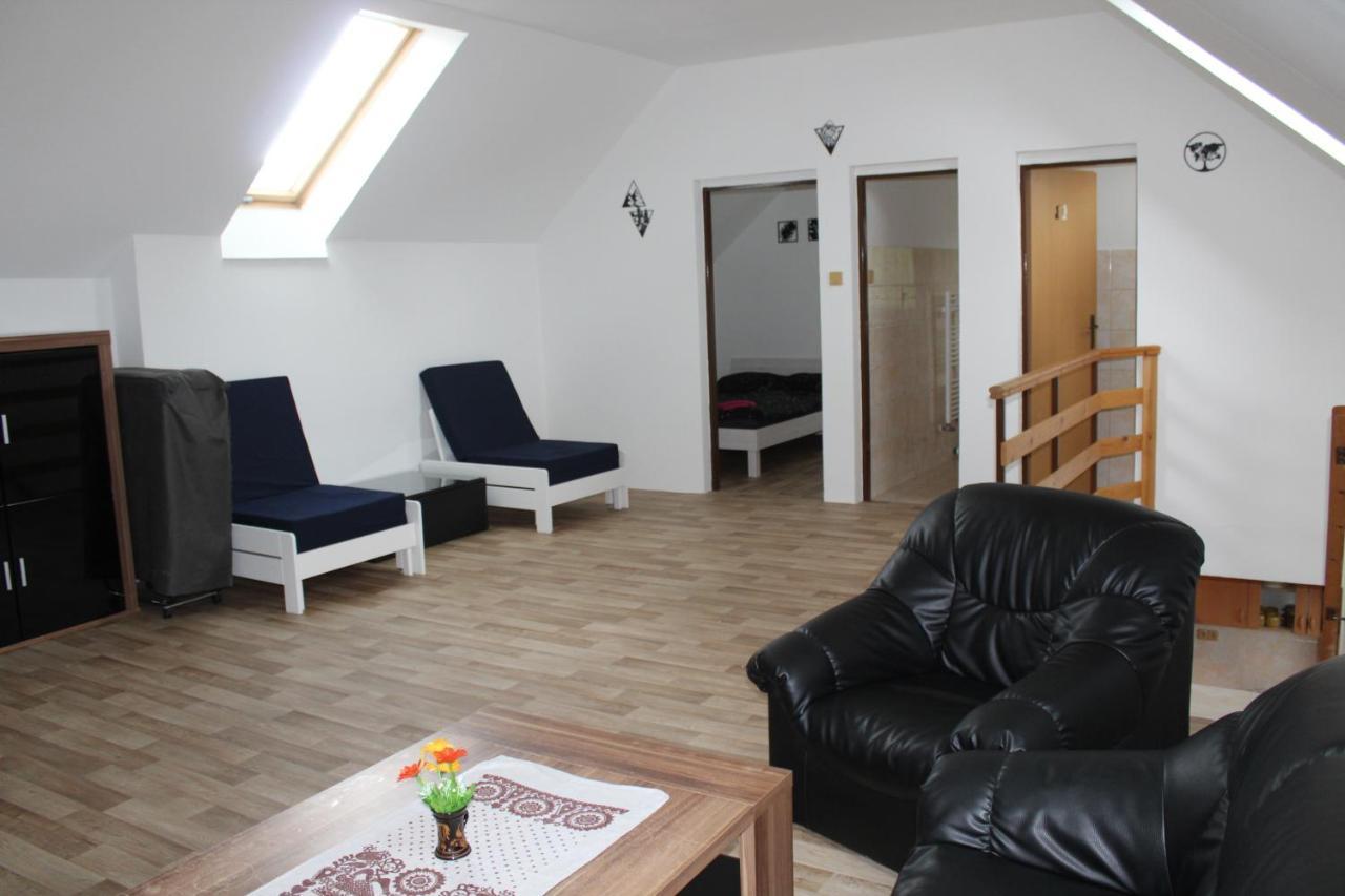 Apartman Rapotin, Jesenicka 296, 3Km Od Termalniho Parku Velke Losiny 외부 사진
