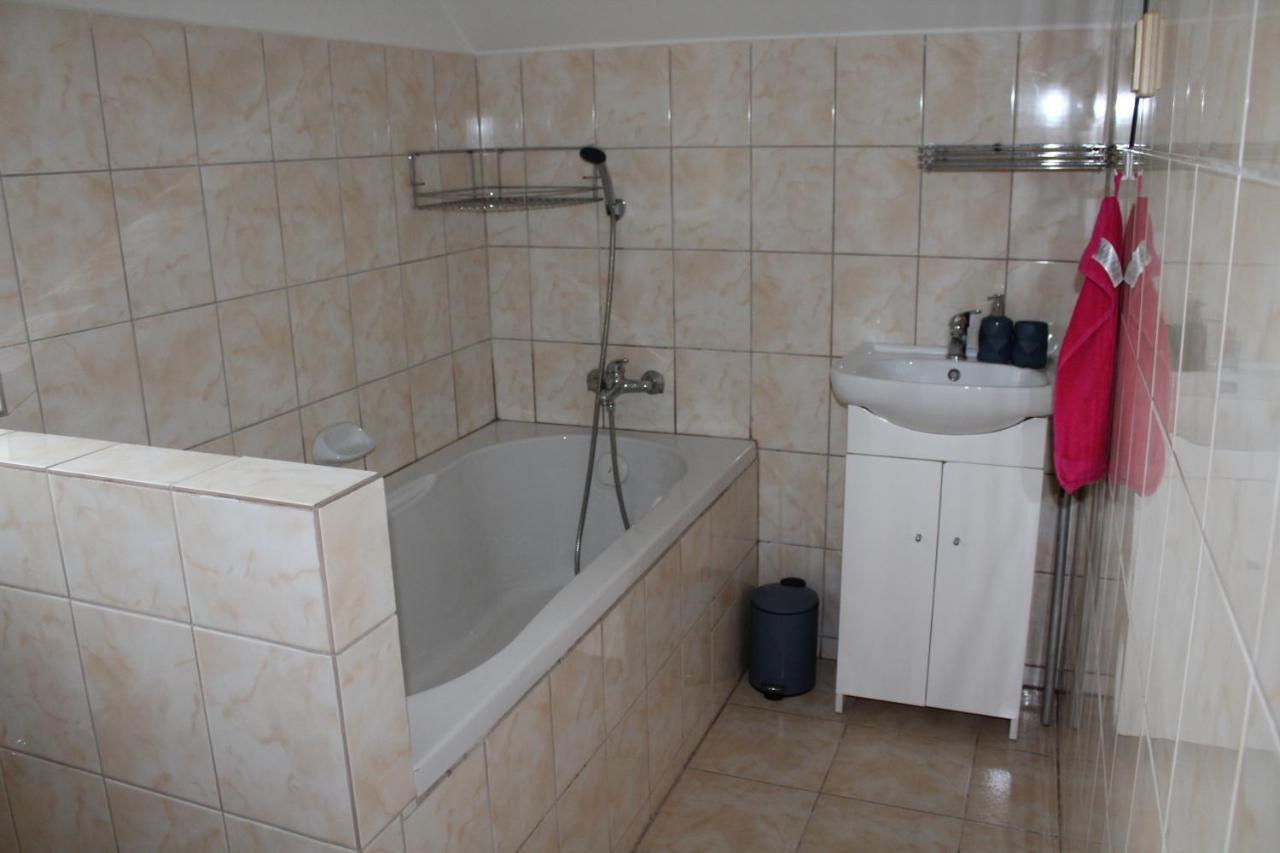 Apartman Rapotin, Jesenicka 296, 3Km Od Termalniho Parku Velke Losiny 외부 사진