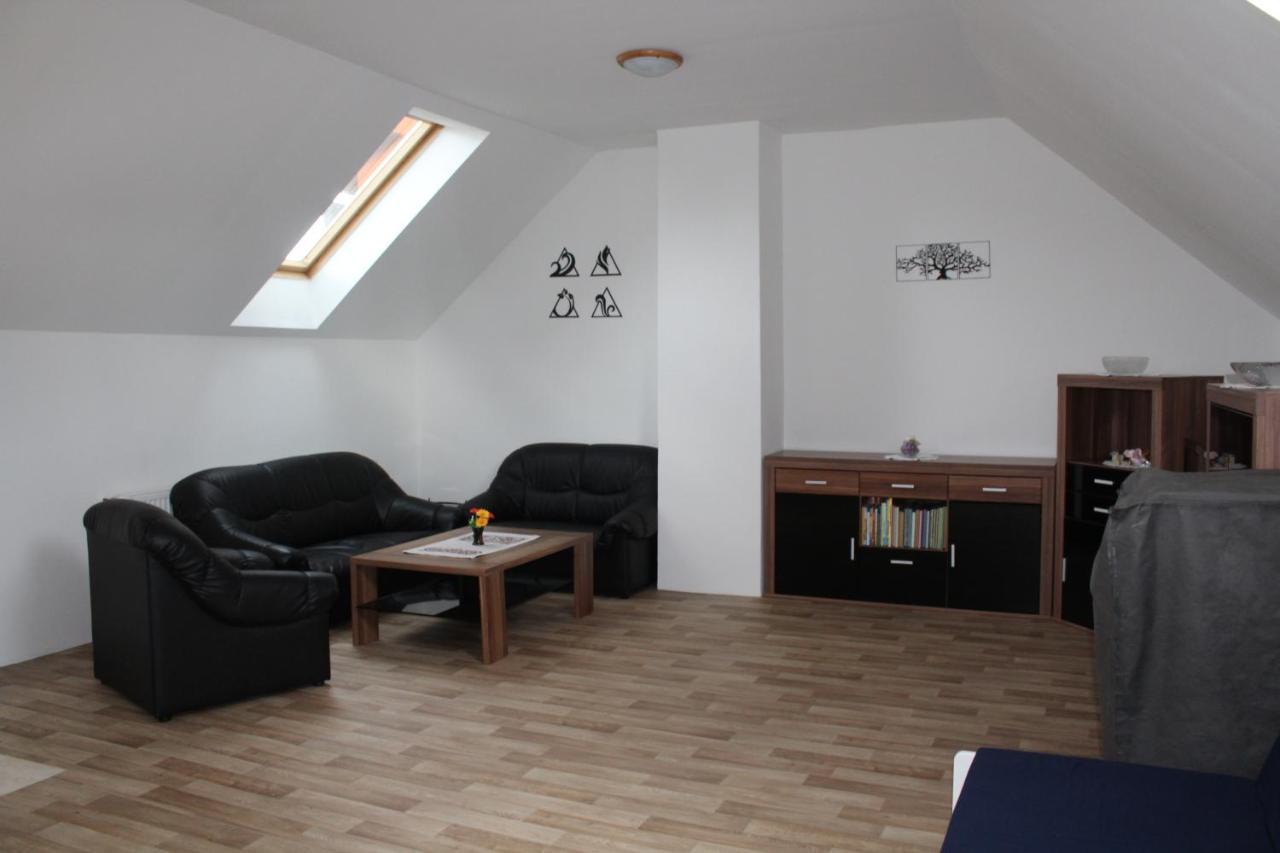 Apartman Rapotin, Jesenicka 296, 3Km Od Termalniho Parku Velke Losiny 외부 사진