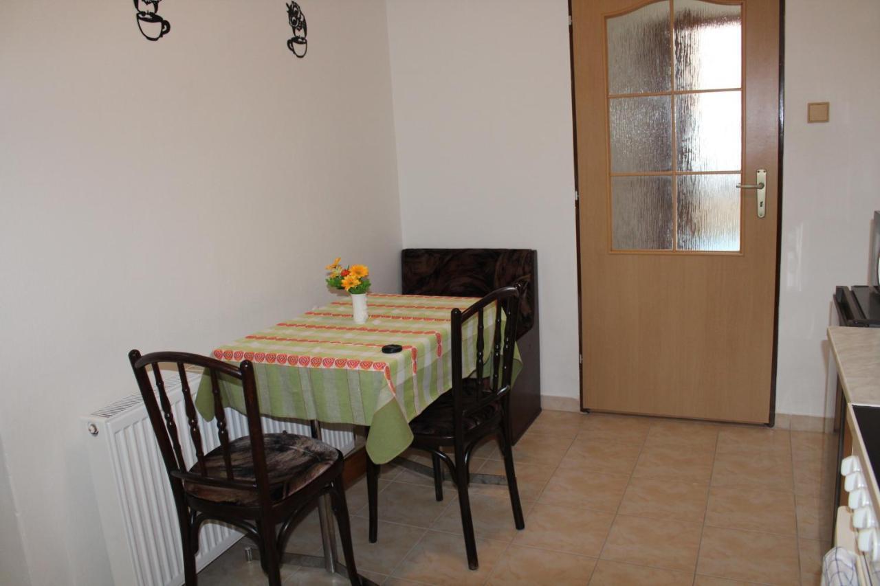 Apartman Rapotin, Jesenicka 296, 3Km Od Termalniho Parku Velke Losiny 외부 사진